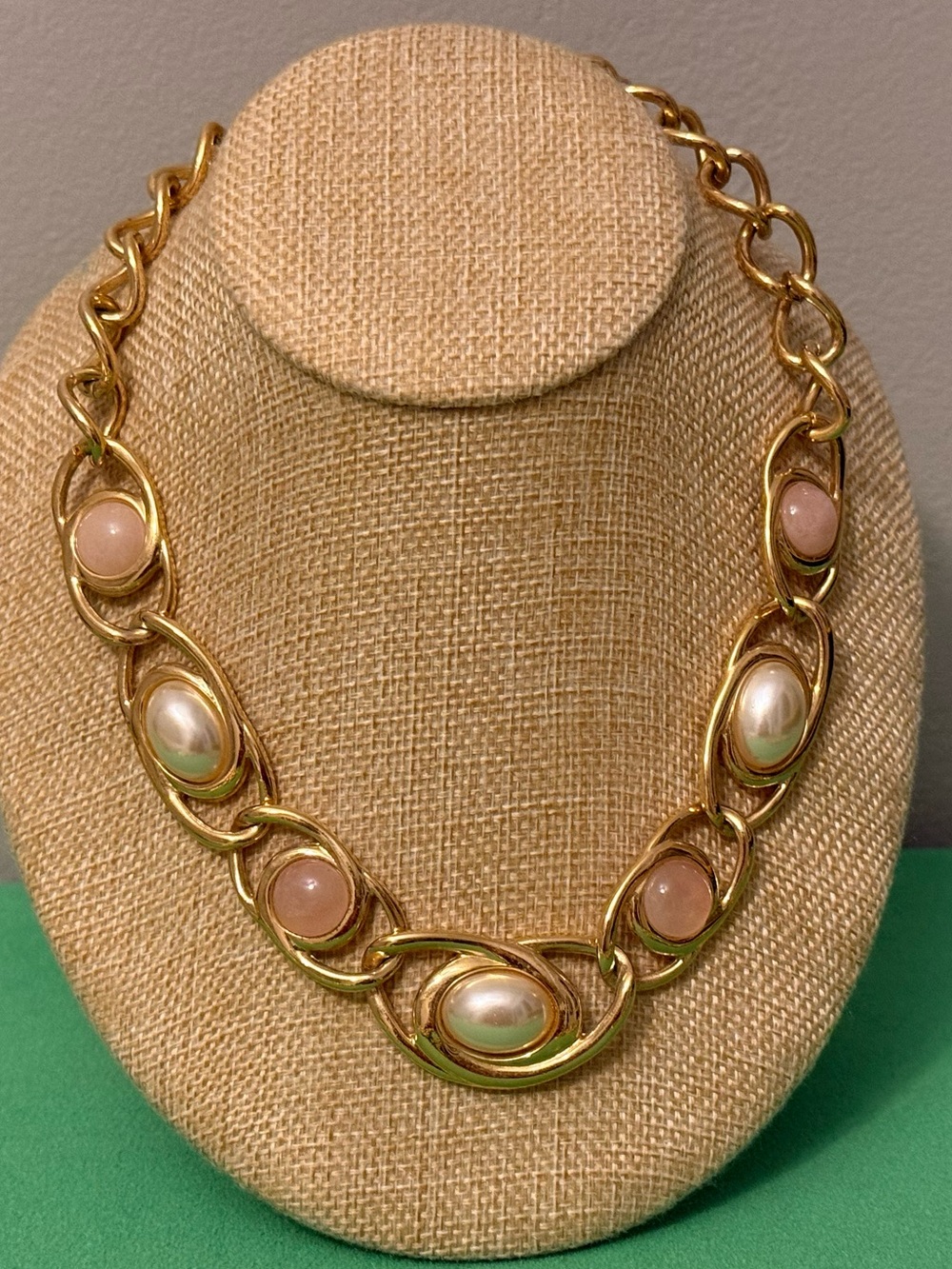 Vintage Napier Gold-Tone Necklace Monnglow Style